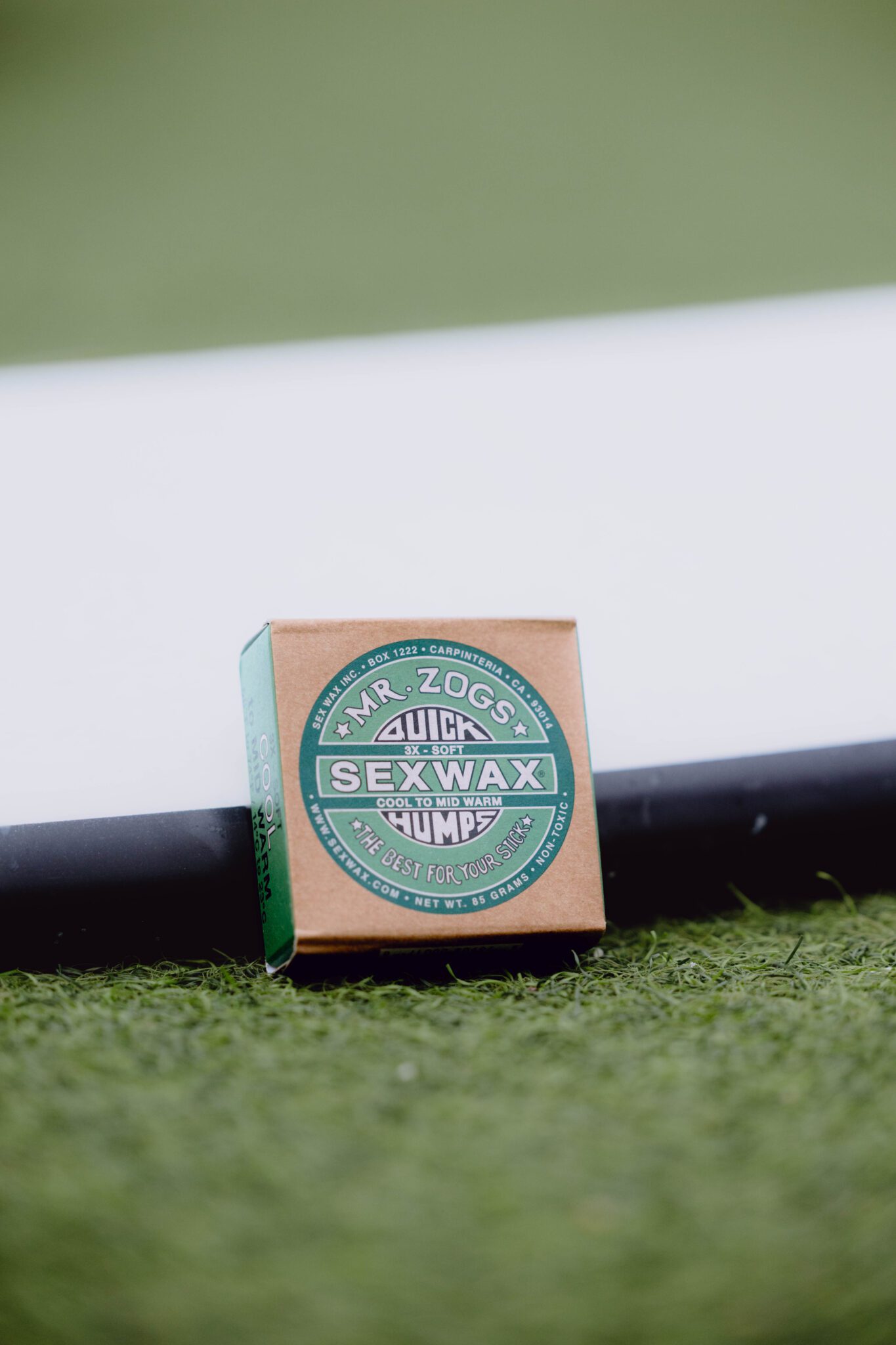 4x Surfs + The Essentials - Image 5