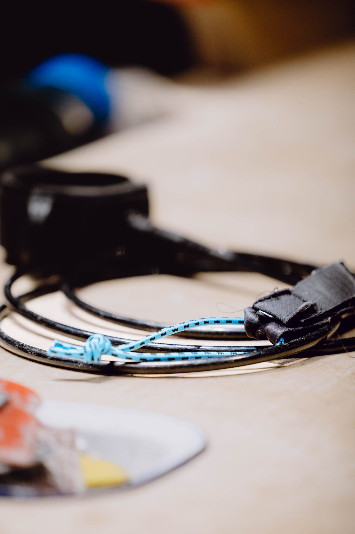 4x Surfs + The Essentials - Image 6