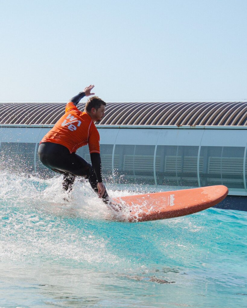 An Intermediate surfer at The Wave Bristol